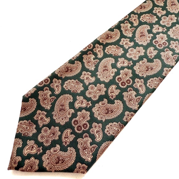 Burberrys of London Neck Tie Silk Green Paisley Hand Sewn Vintage USA 57" EUC - Picture 1 of 10